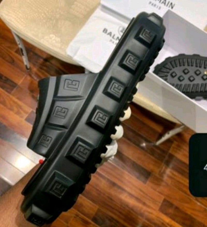 BALMAI N EMBOSSED SLIDE OG BOX BLACK