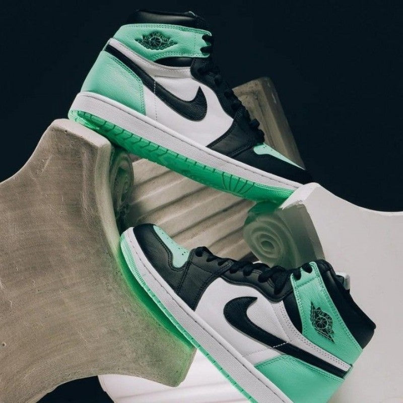 AIR JORDAN 1 HIGH OG GREEN GLOW