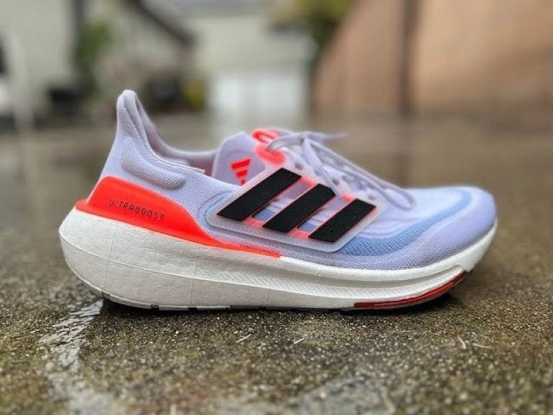 ULTRABOOST 23 WHITE ORENGE