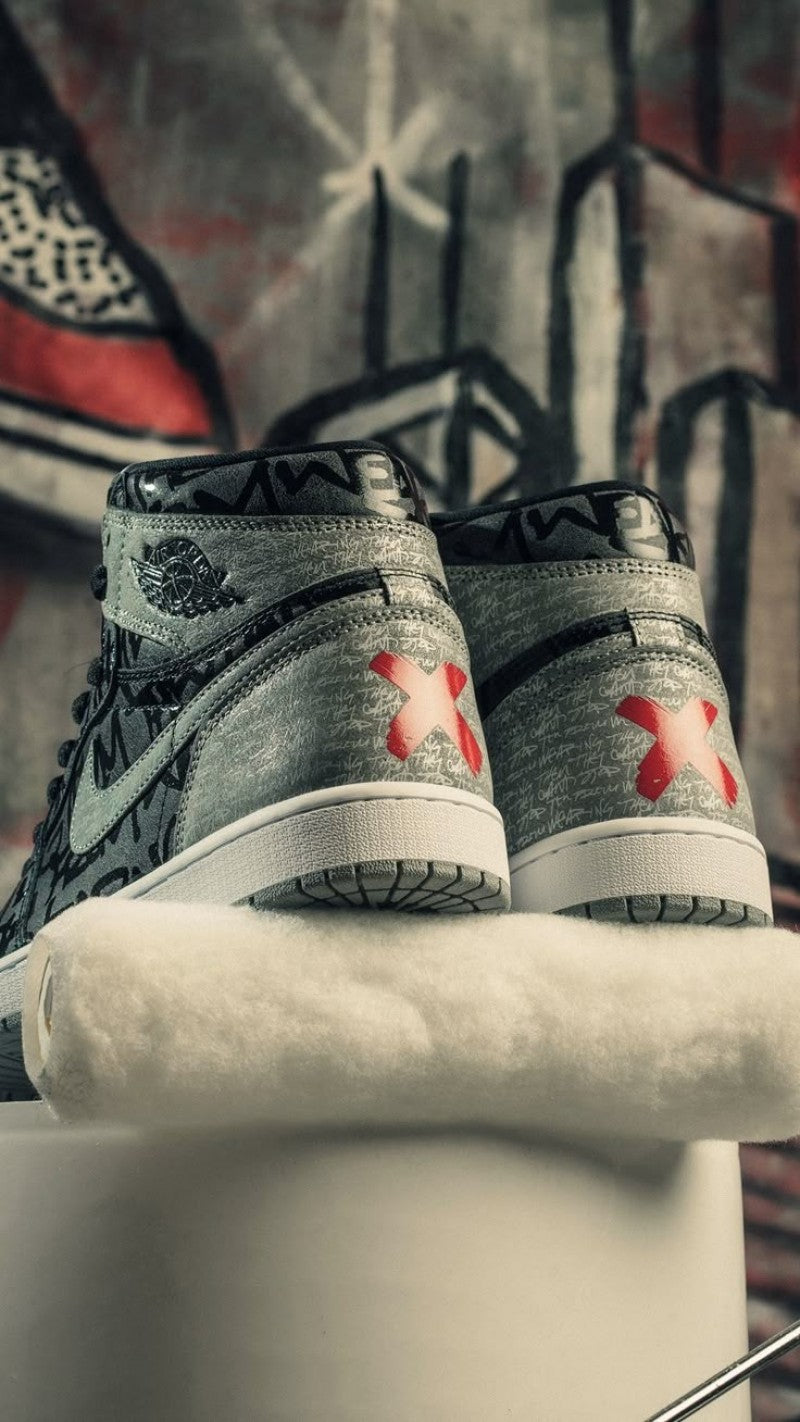 RETRO 1 REBELLIONAIRE GREY