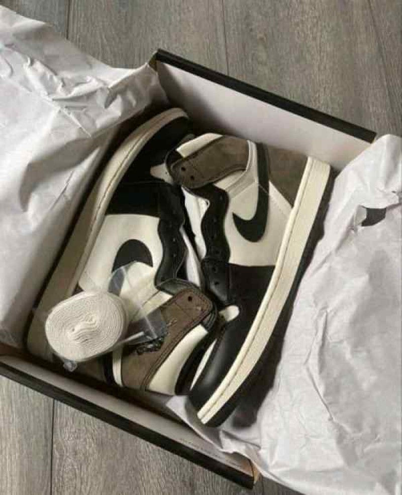 Jordan 1 High Dark Mocha Semi UA Fix 076