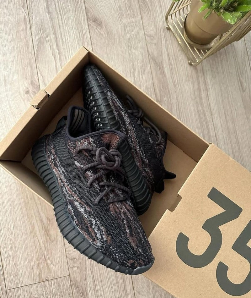 Yeezy 350 MX Rock Semi UA 015