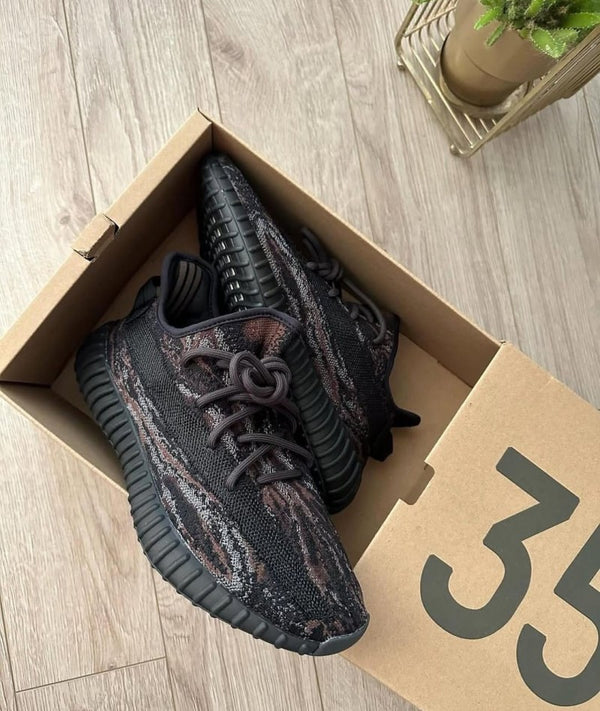 Yeezy 350 MX Rock Semi UA 015