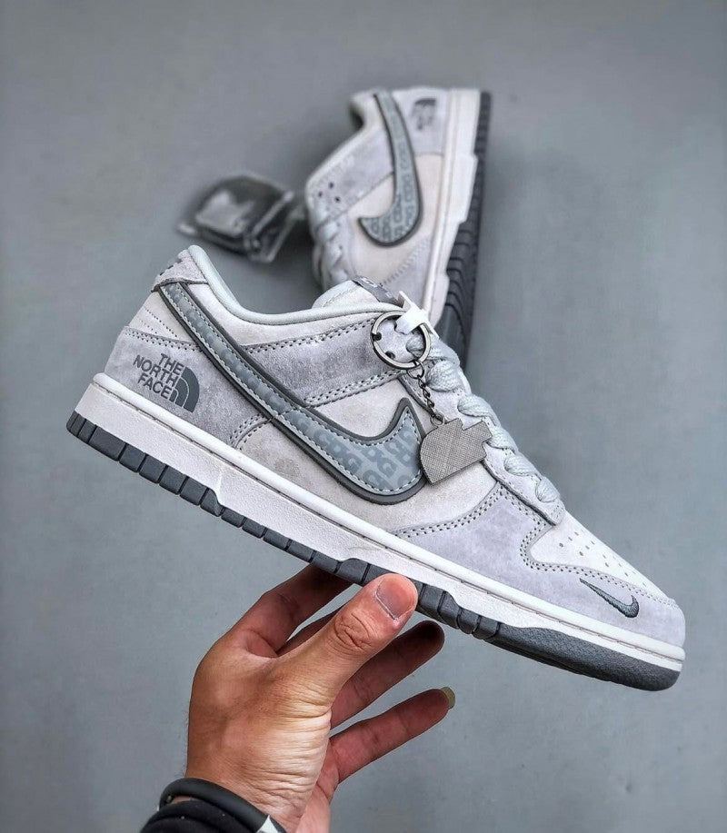 SB Dunk Low X North Face (248