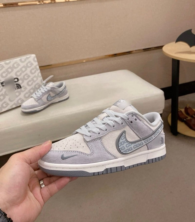 SB Dunk Low X North Face (248