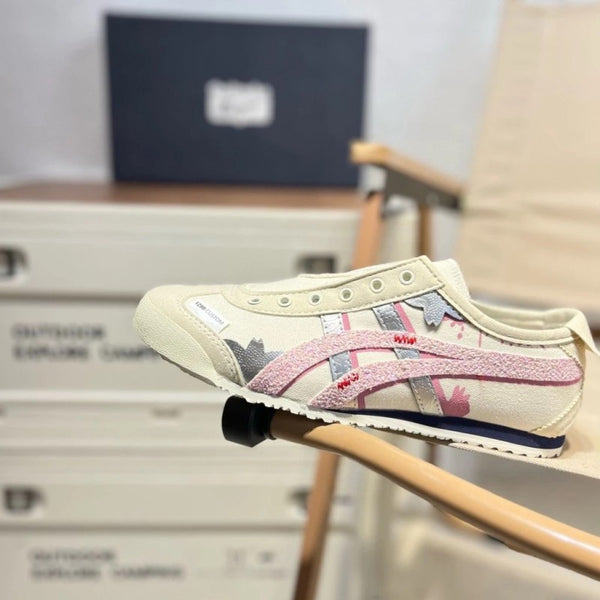 PandaPrank X Onitsuka_Tiger SlipOn Pink (205)