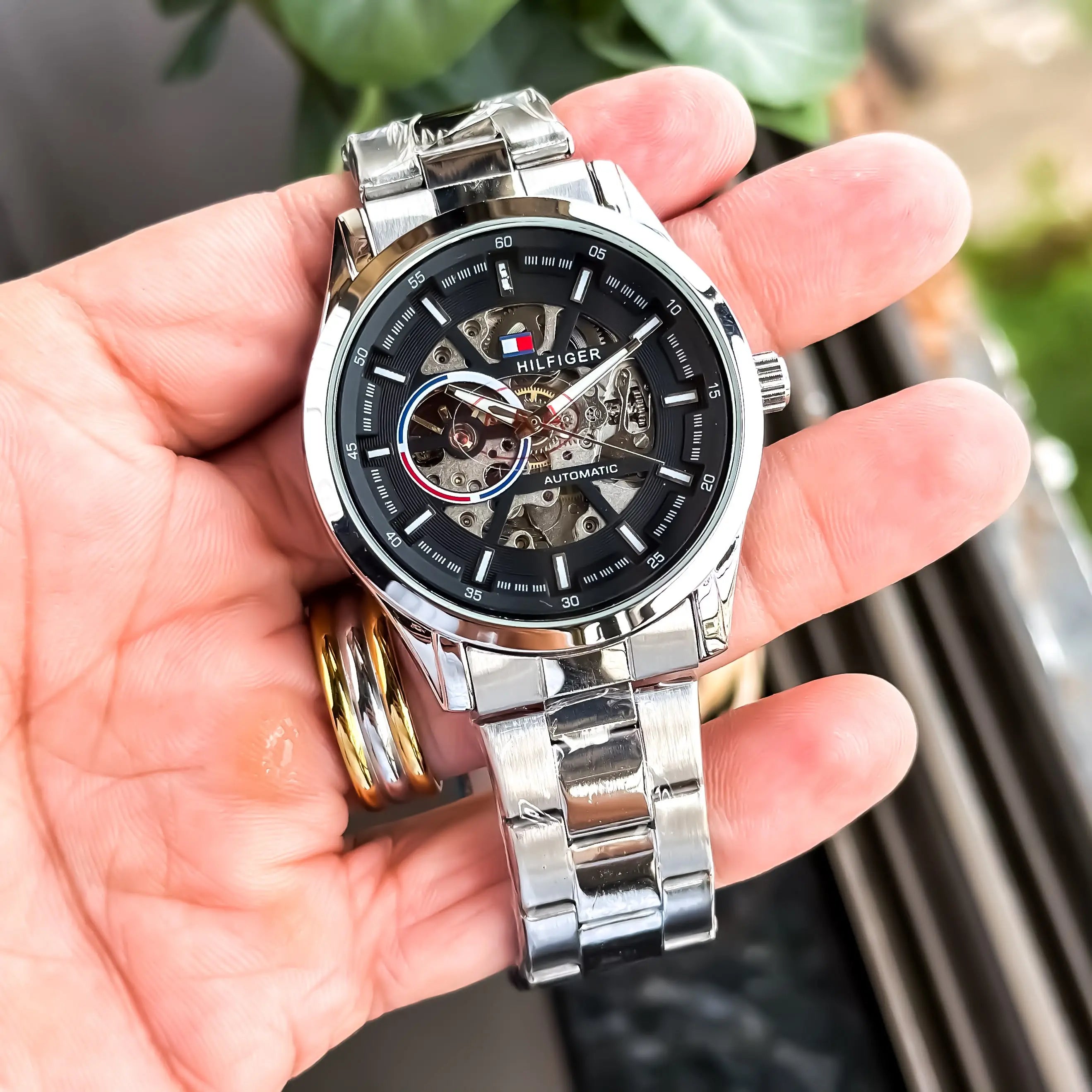 TOMMY_AUTO_SILVER_BLACK Main image