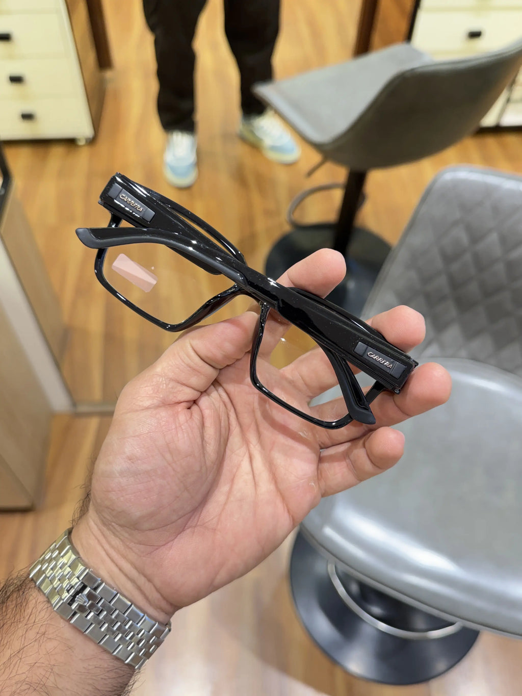Carrera_6615_black_plano
