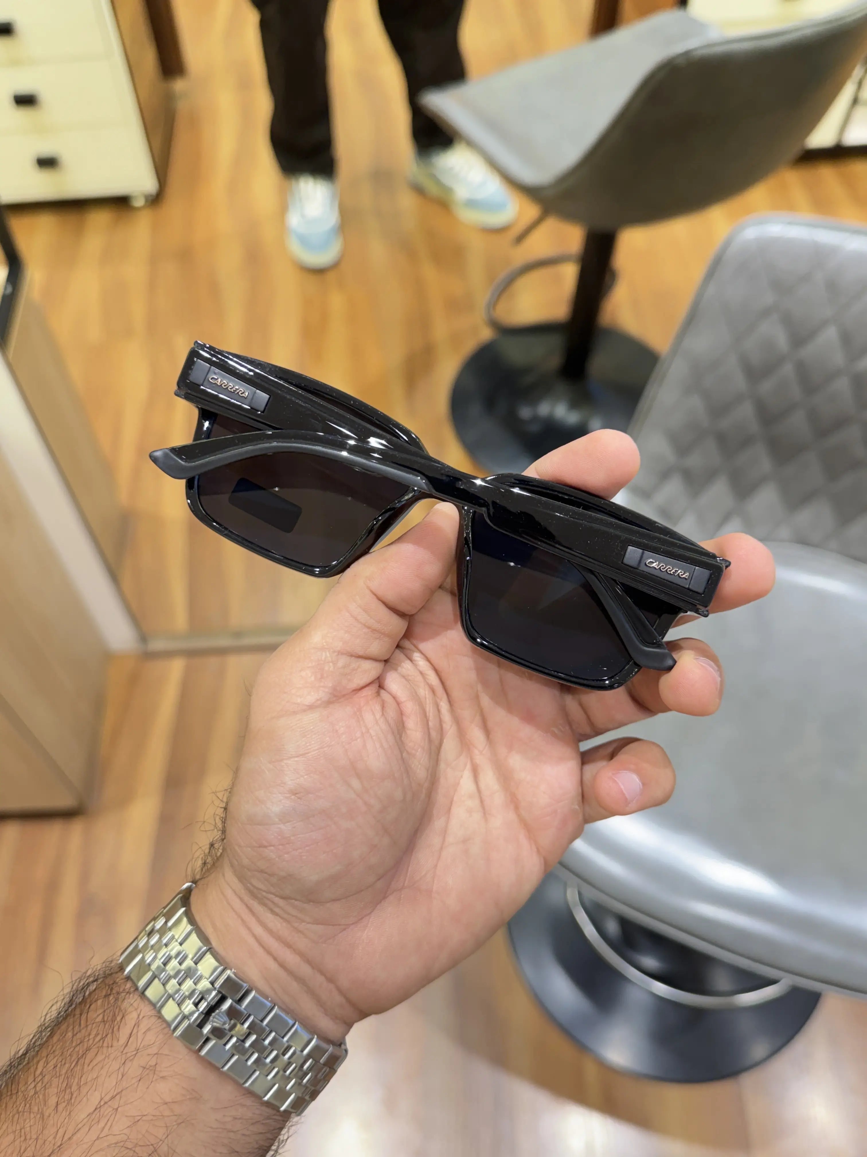 Carrera_6615_full_black