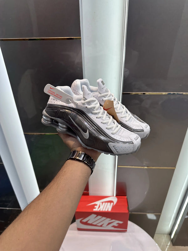 Nike_Shox R4 Metallic Silver
