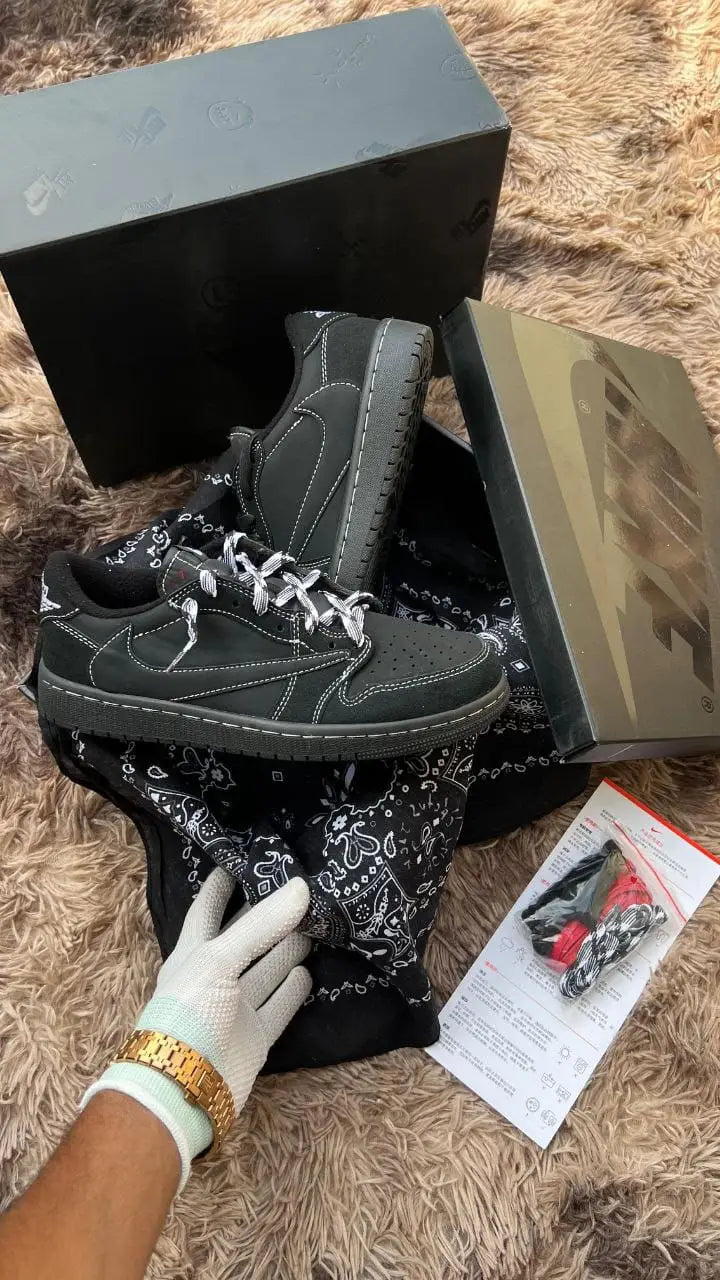 Nikkee Air jordan 1 low Travis scott phantom Semi UA