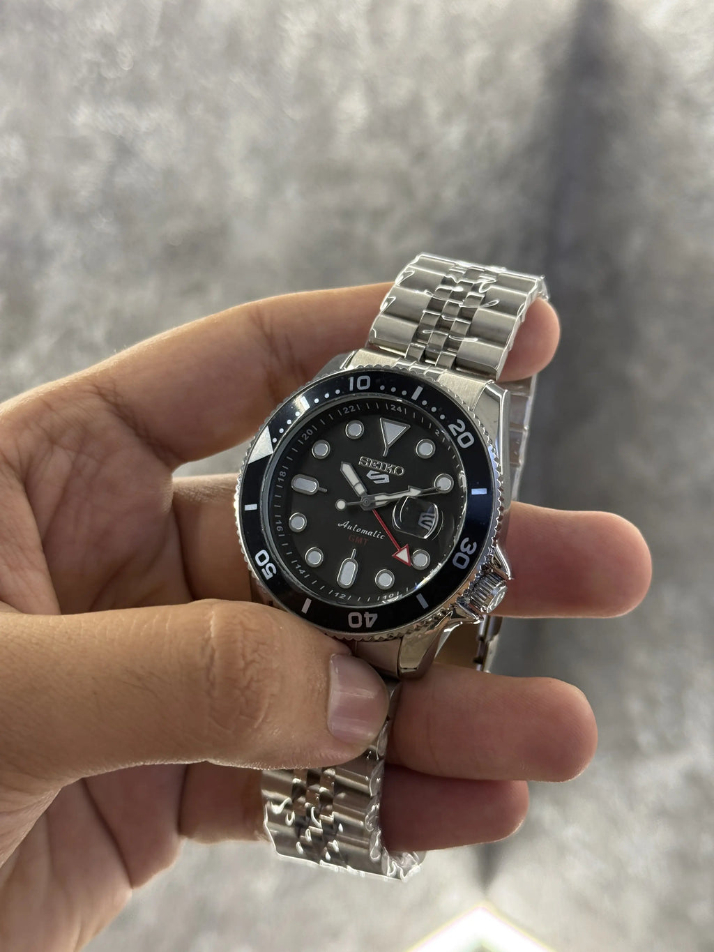 Seiko 5 GMT  Back Open 082