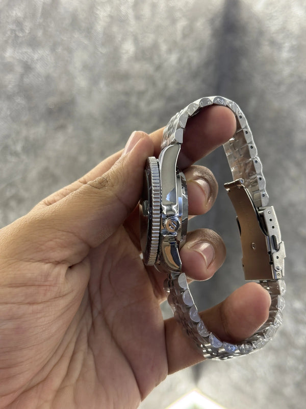 Seiko 5 GMT  Back Open 082