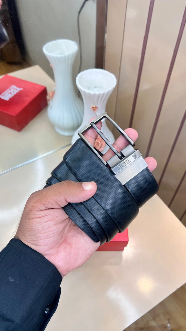 DIESEL PREMIUM QUALITY IMP REVERSEABLE BELT WITH OG BOX