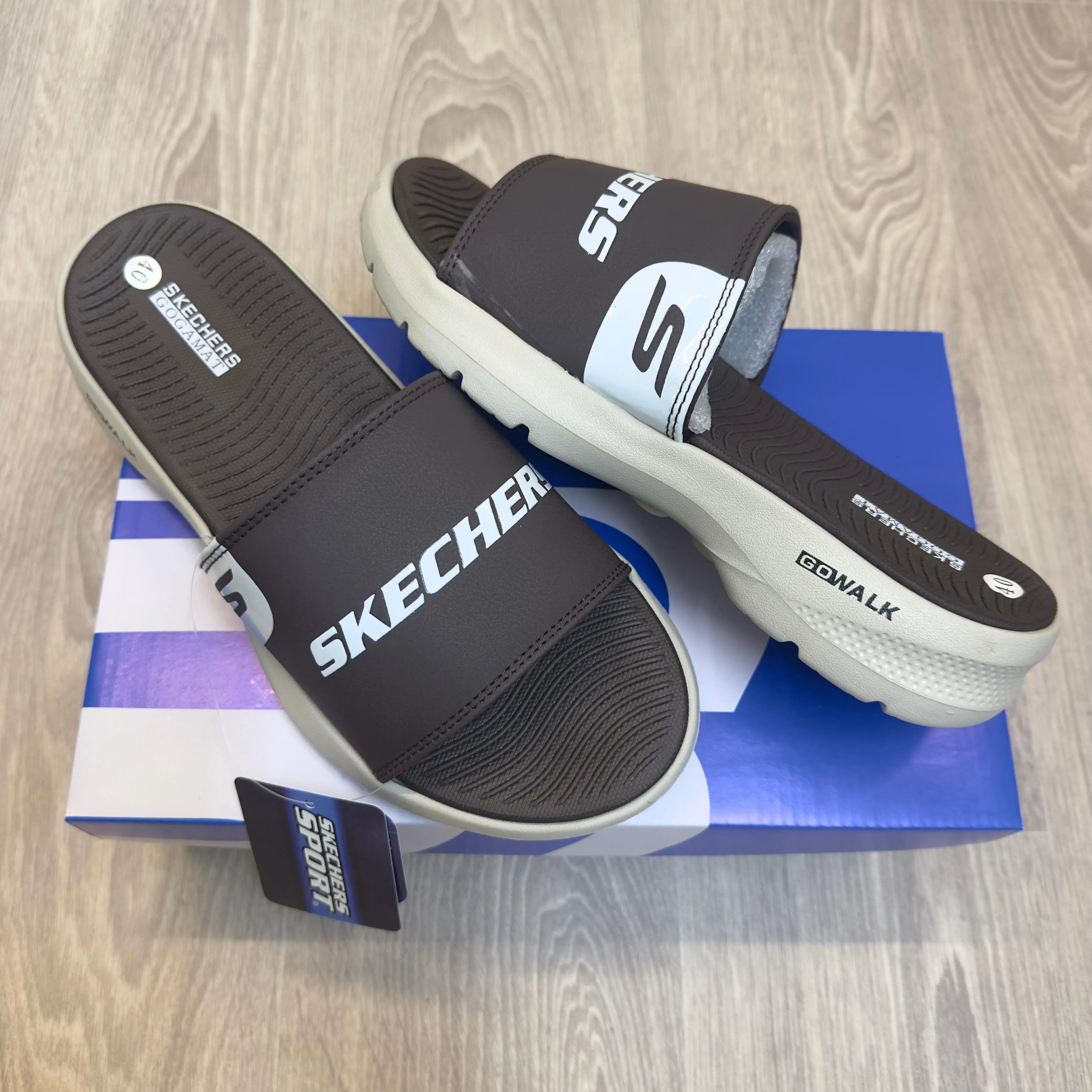 skechers Gowalk Gogamat Premium Slide Brown Main image