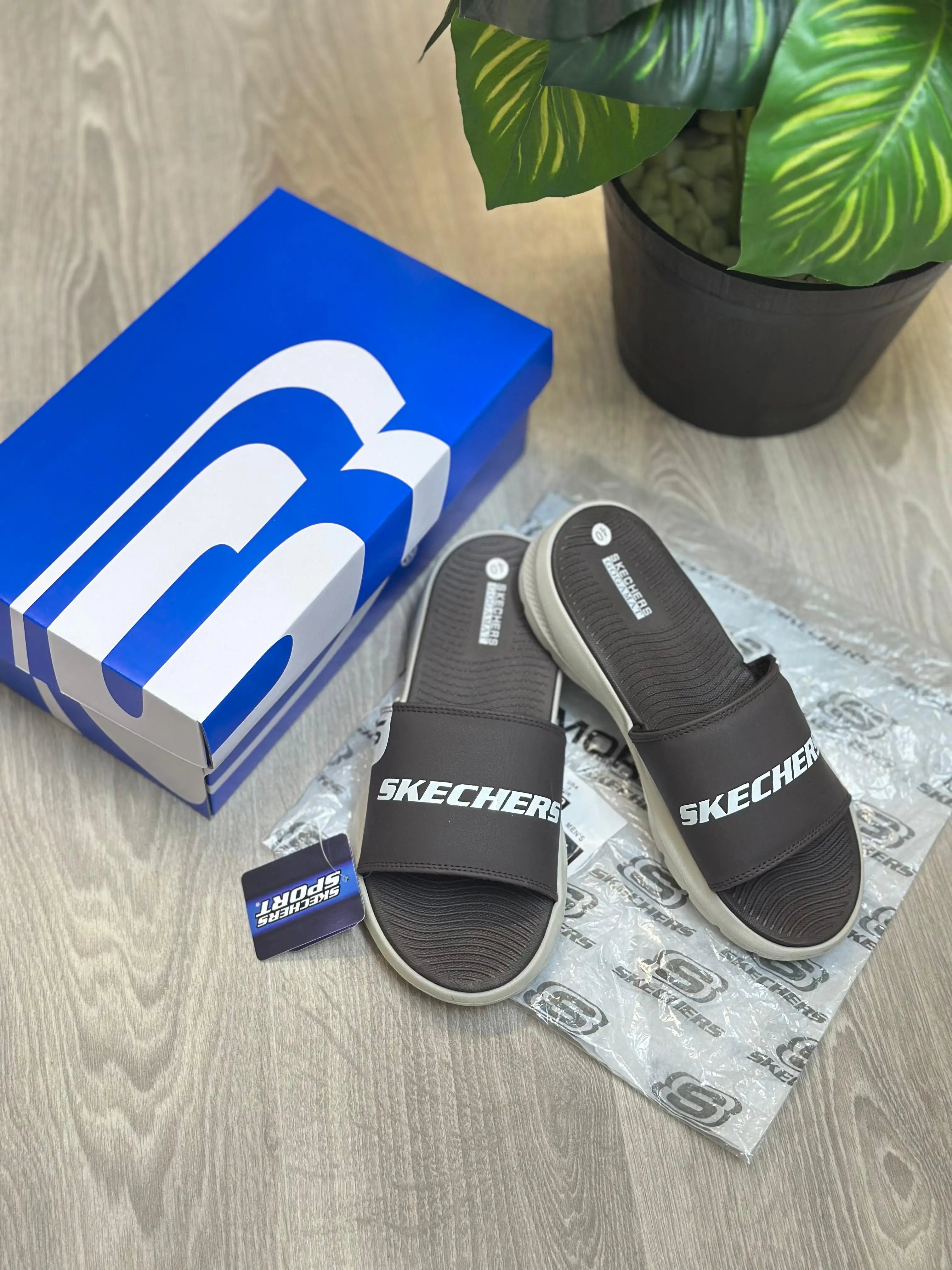 skechers Gowalk Gogamat Premium Slide Brown Secondary image