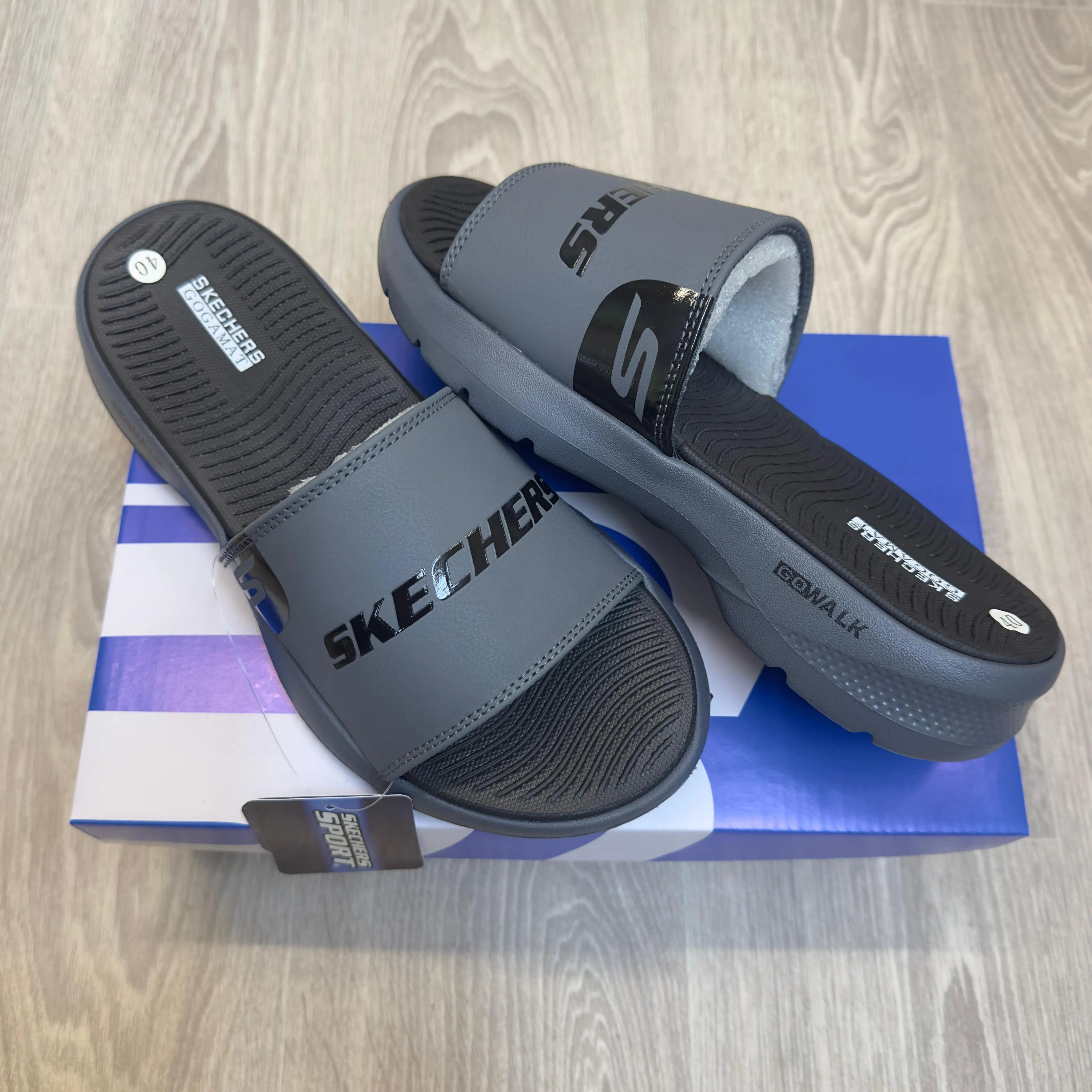 skechers Gowalk Gogamat Premium Slide Grey Black Main image