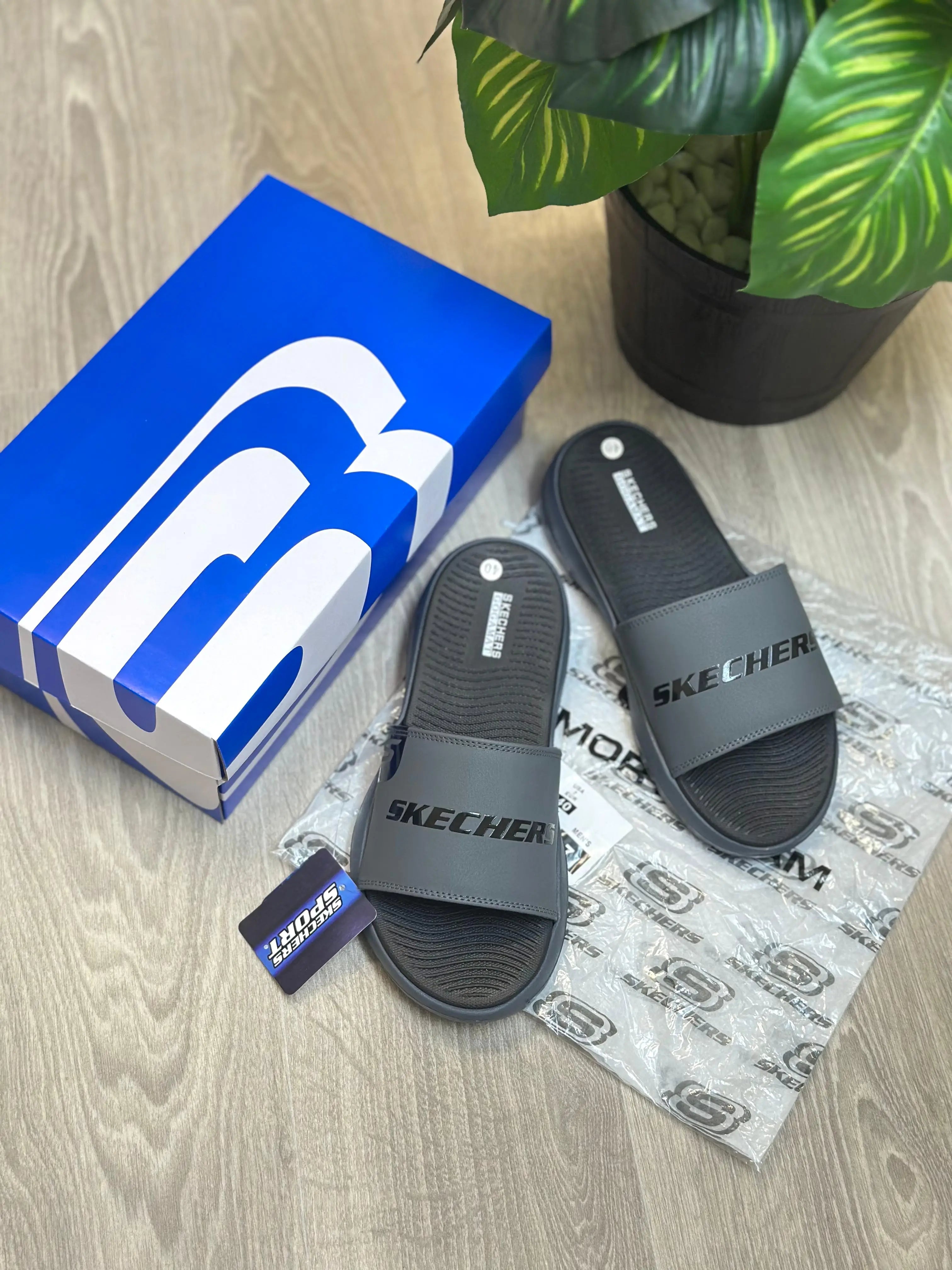 skechers Gowalk Gogamat Premium Slide Grey Black