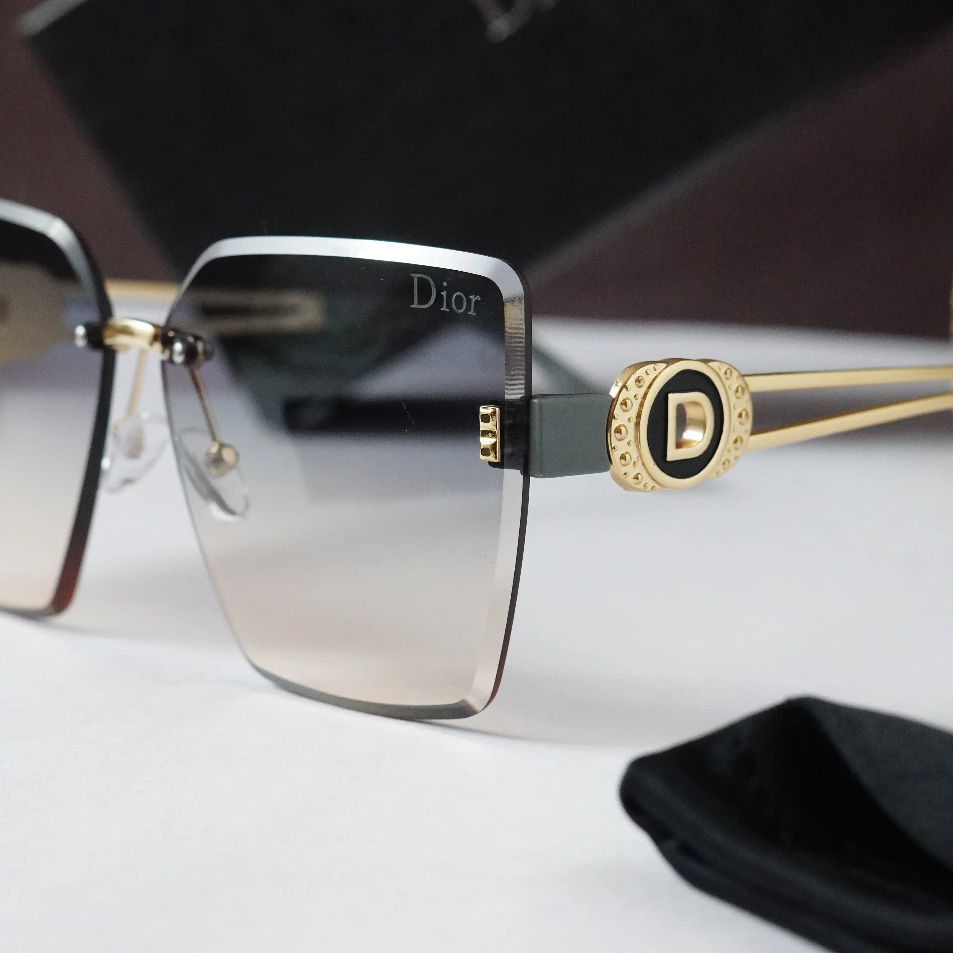 Dior 58066 sea green Secondary image