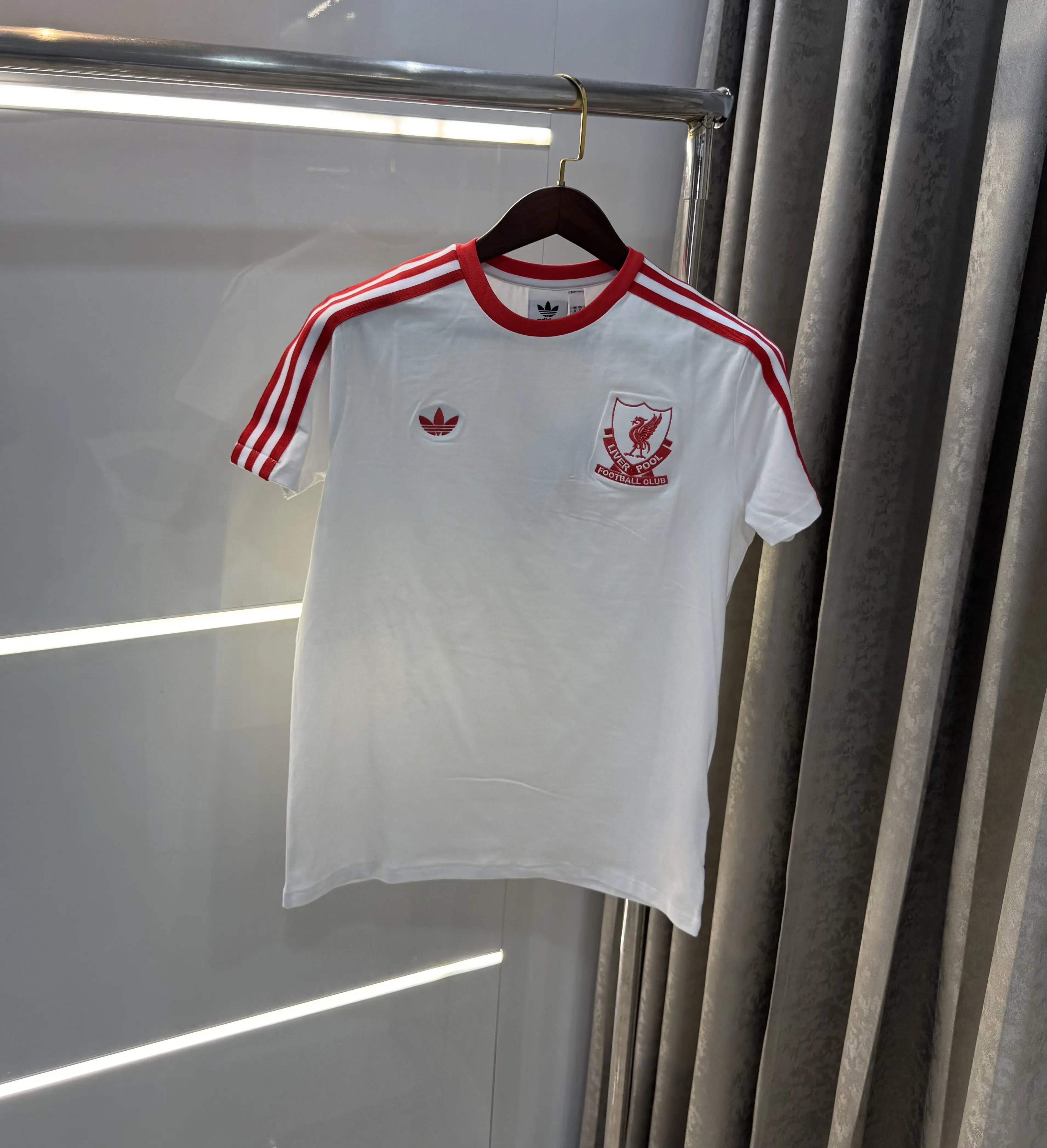 Adidas White Printed Premium Classic T-Shirt Secondary image