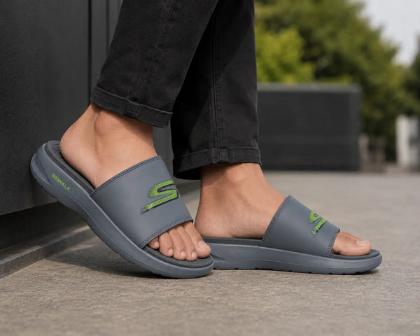 Skechers GoWalk Gogamat Logo Premium Slide Grey