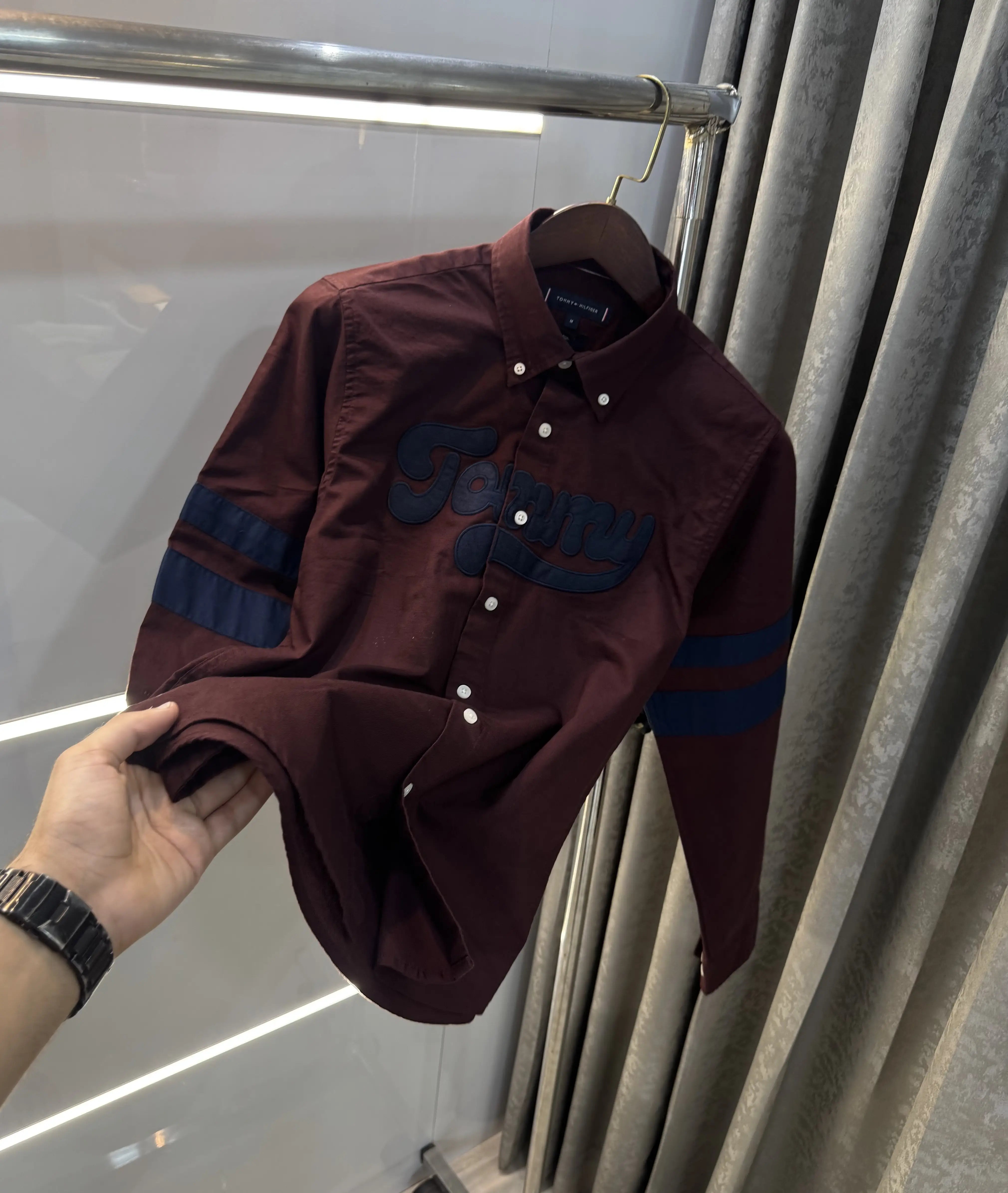 Tommy Hilfiger wine Classic Premium Shirt Main image