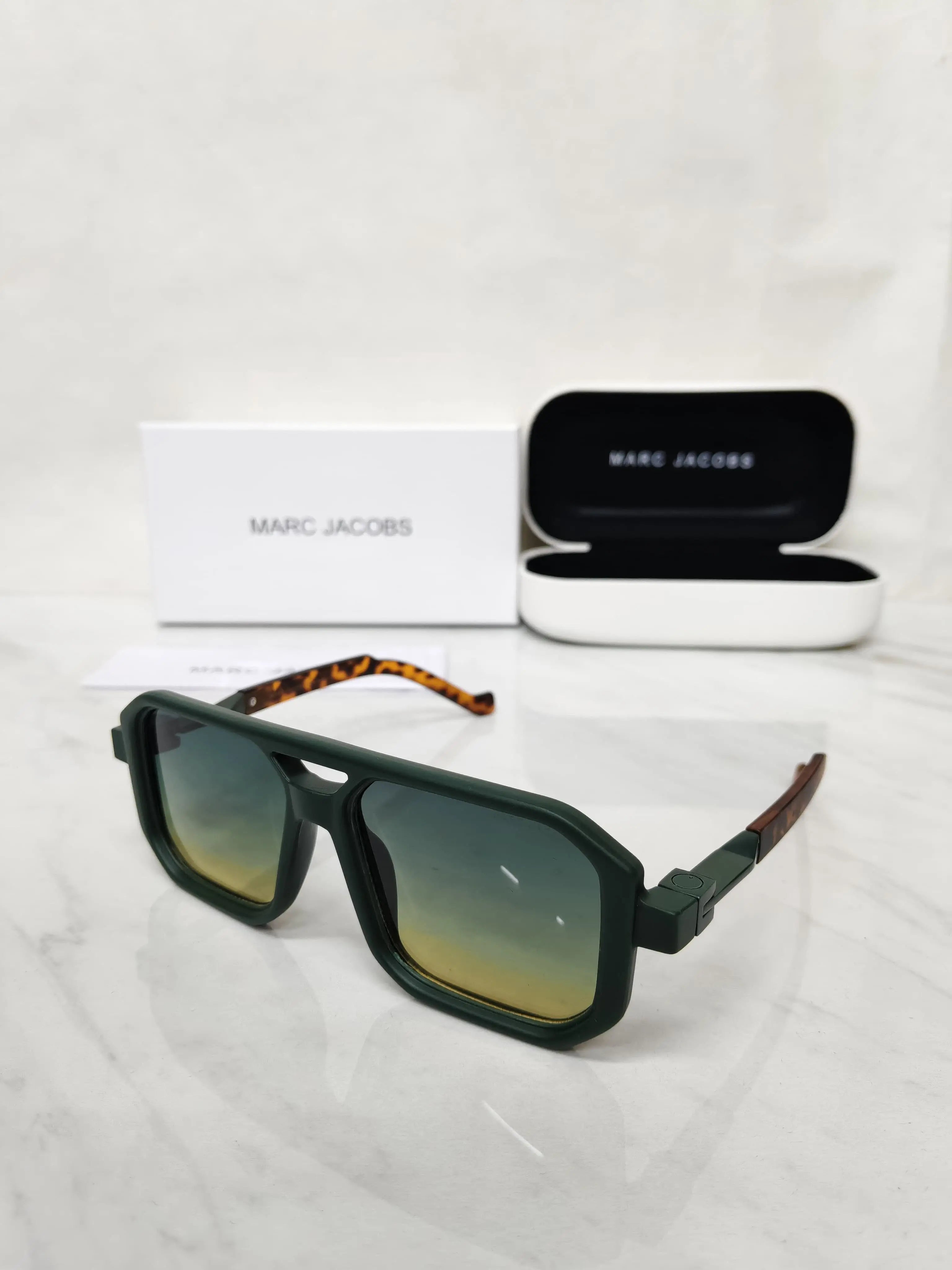 MARC JACOB MATT OLIVE GREEN TIGER