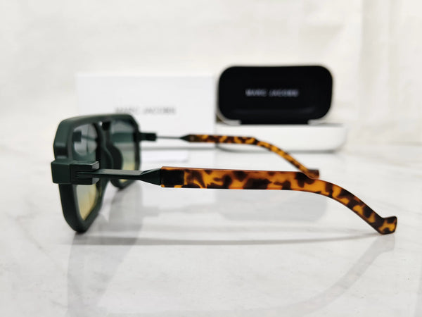 MARC JACOB MATT OLIVE GREEN TIGER