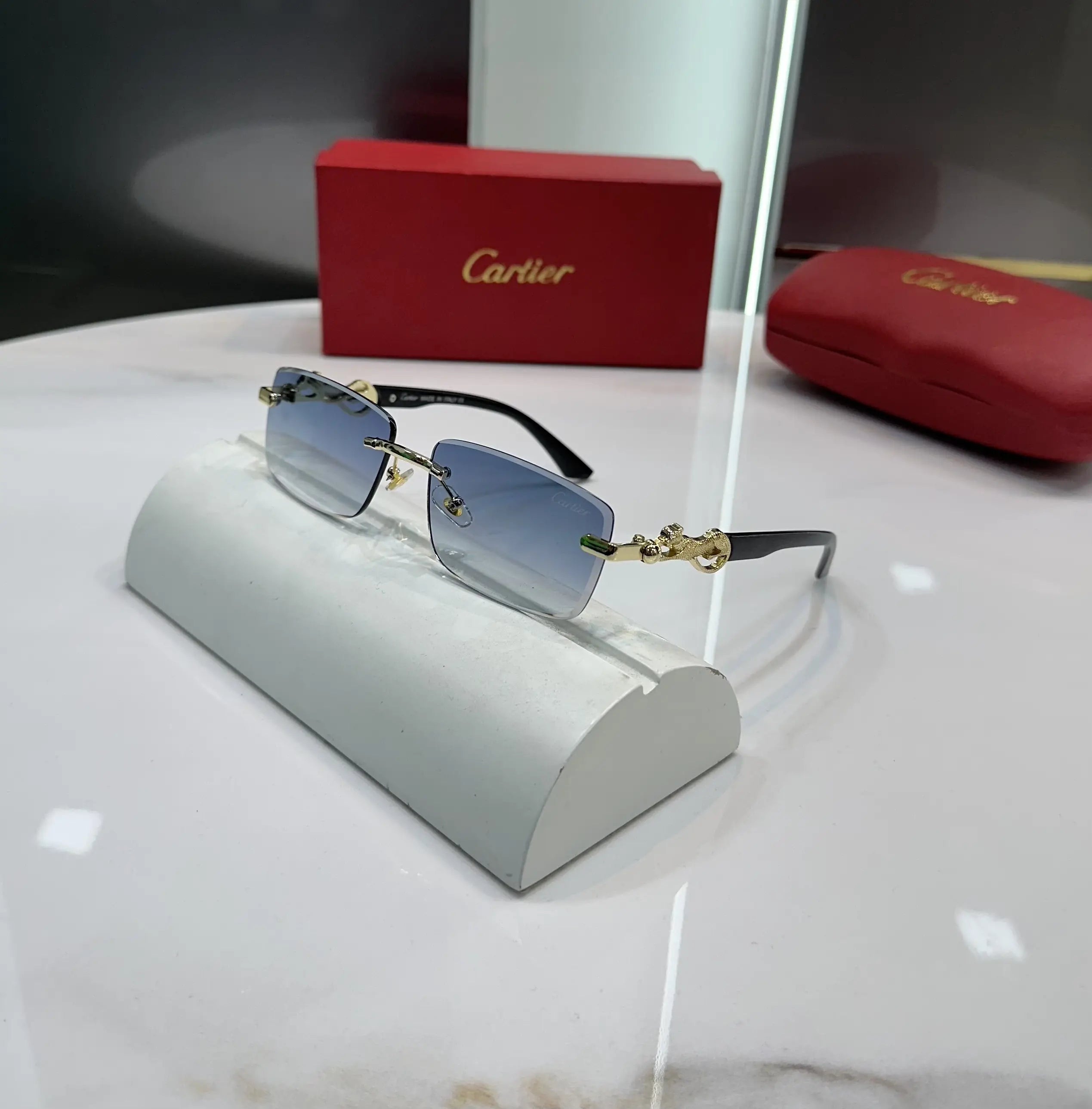 Cartie r Gold Blue Premium Shades 001 Main image