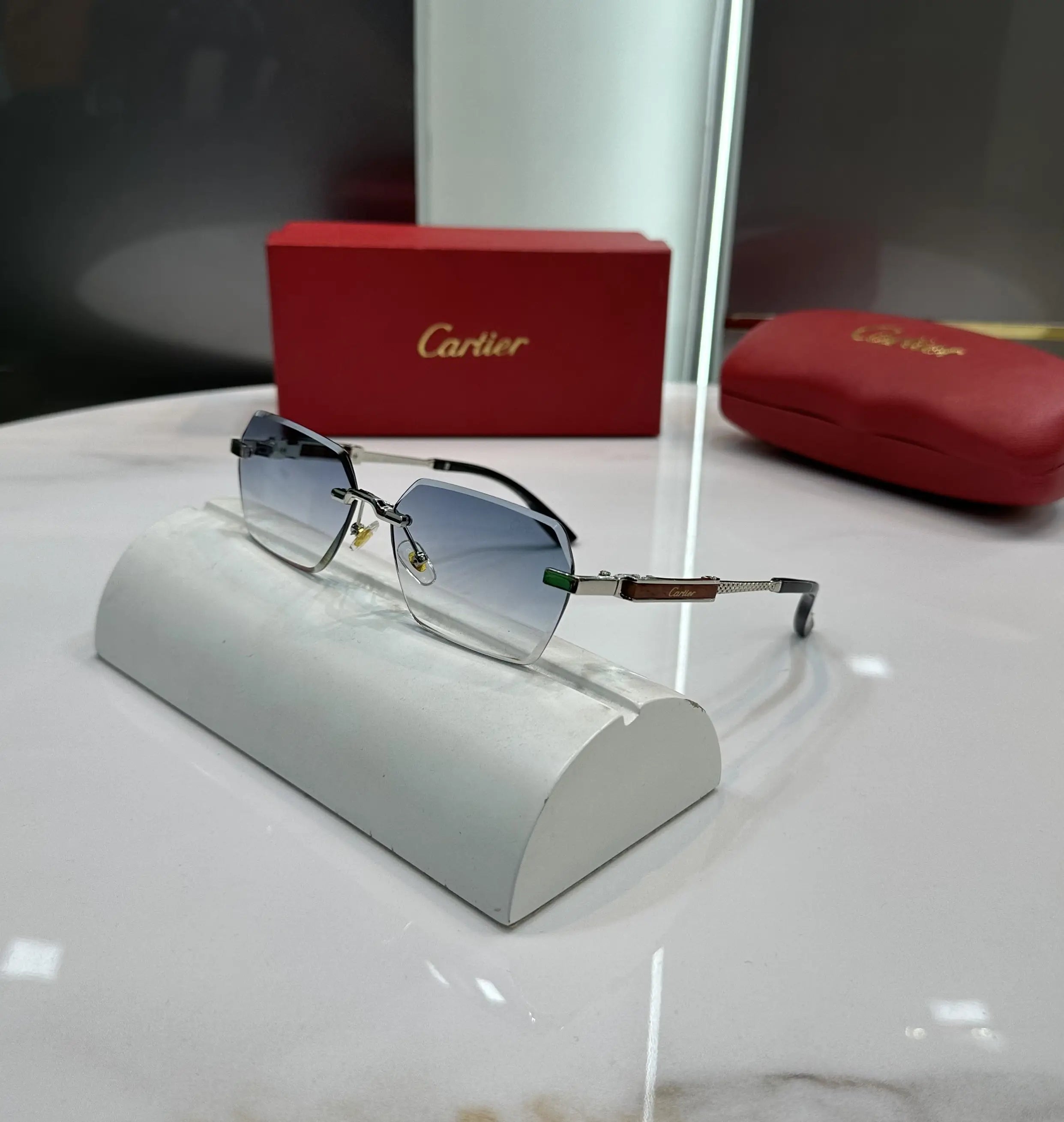 Cartie r Silver Blue Premium Shades 017 Main image