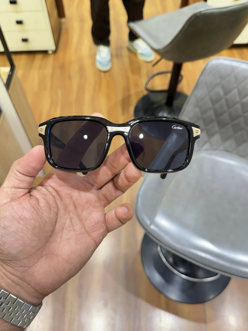 Cartier_482_black_gold