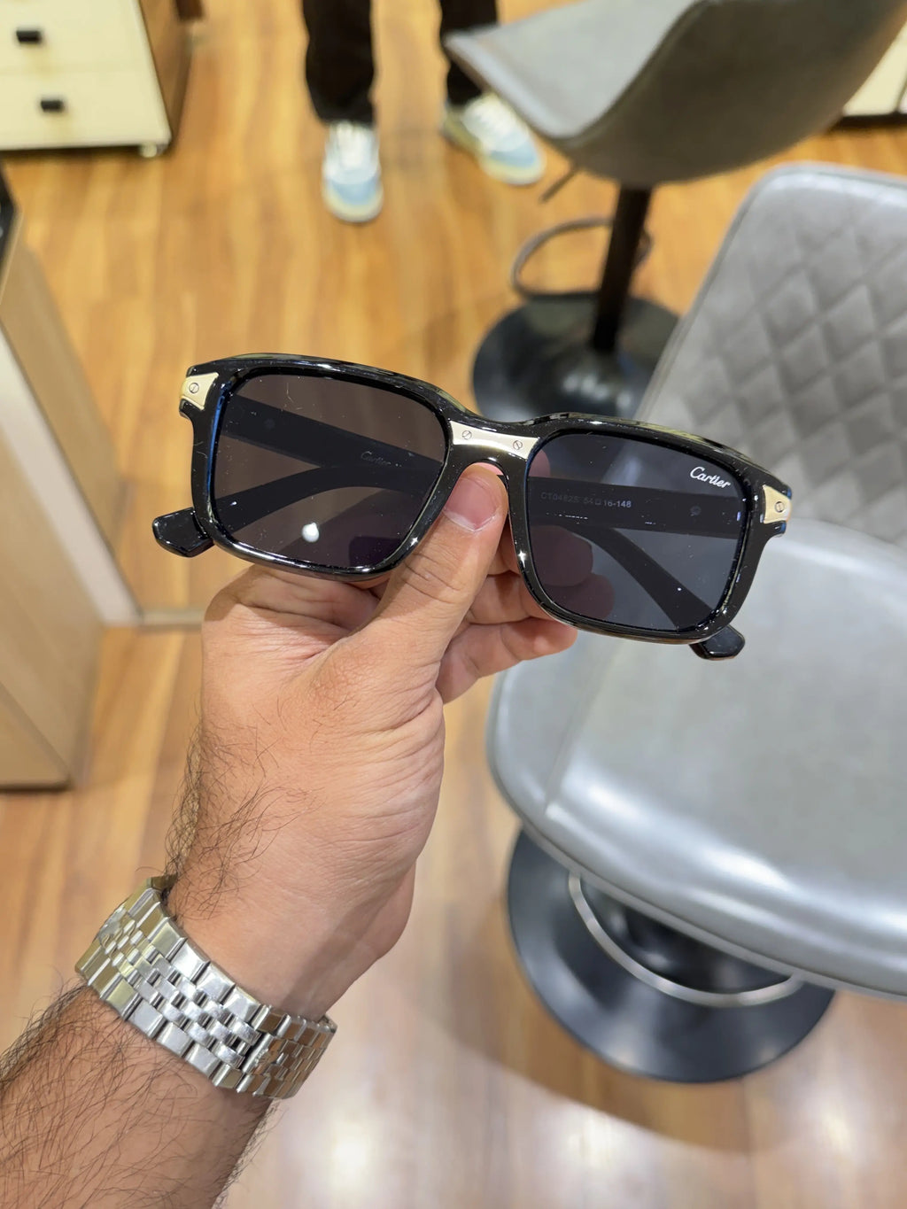 Cartier_482_black_gold