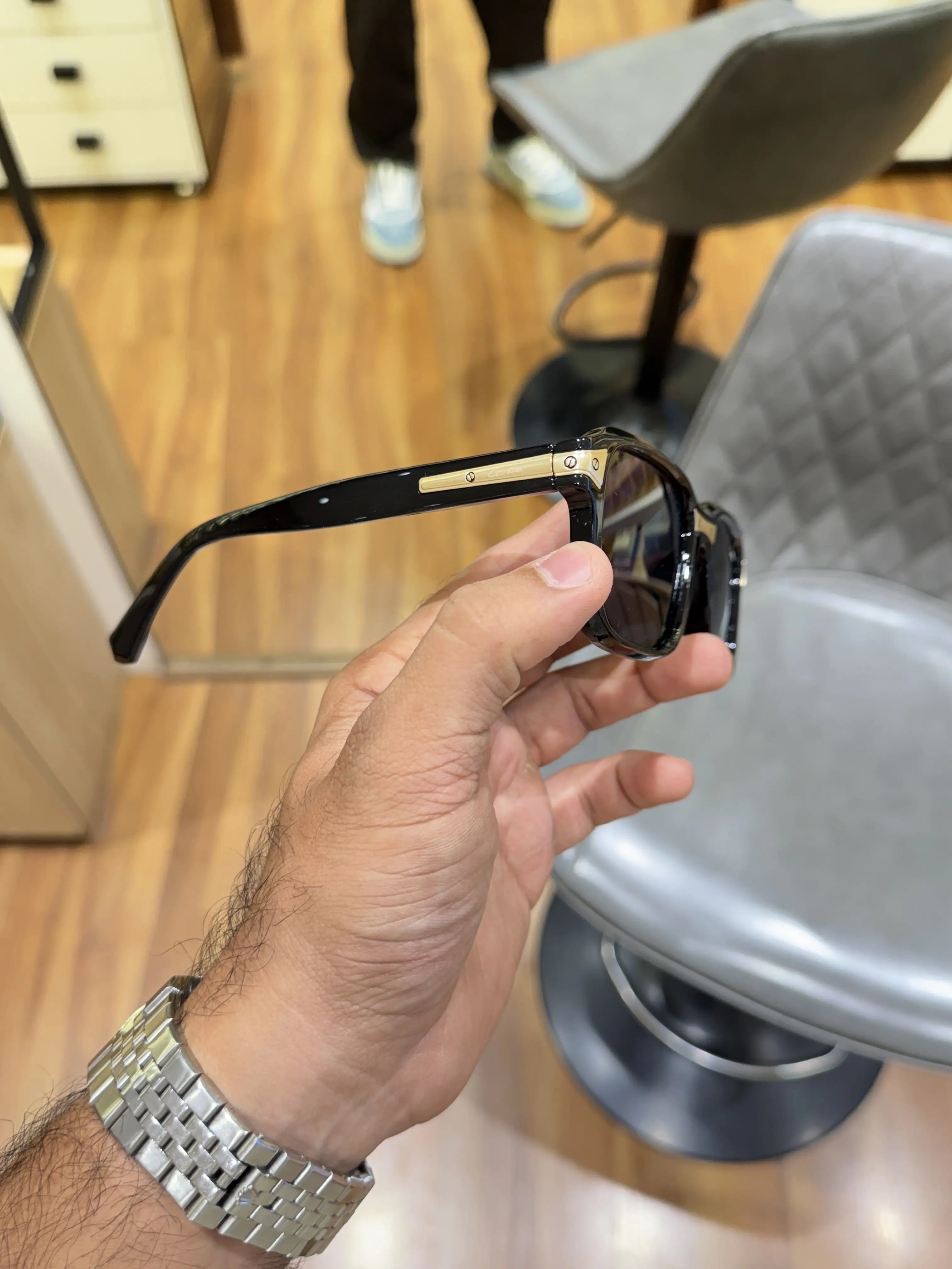 Cartier_482_black_gold
