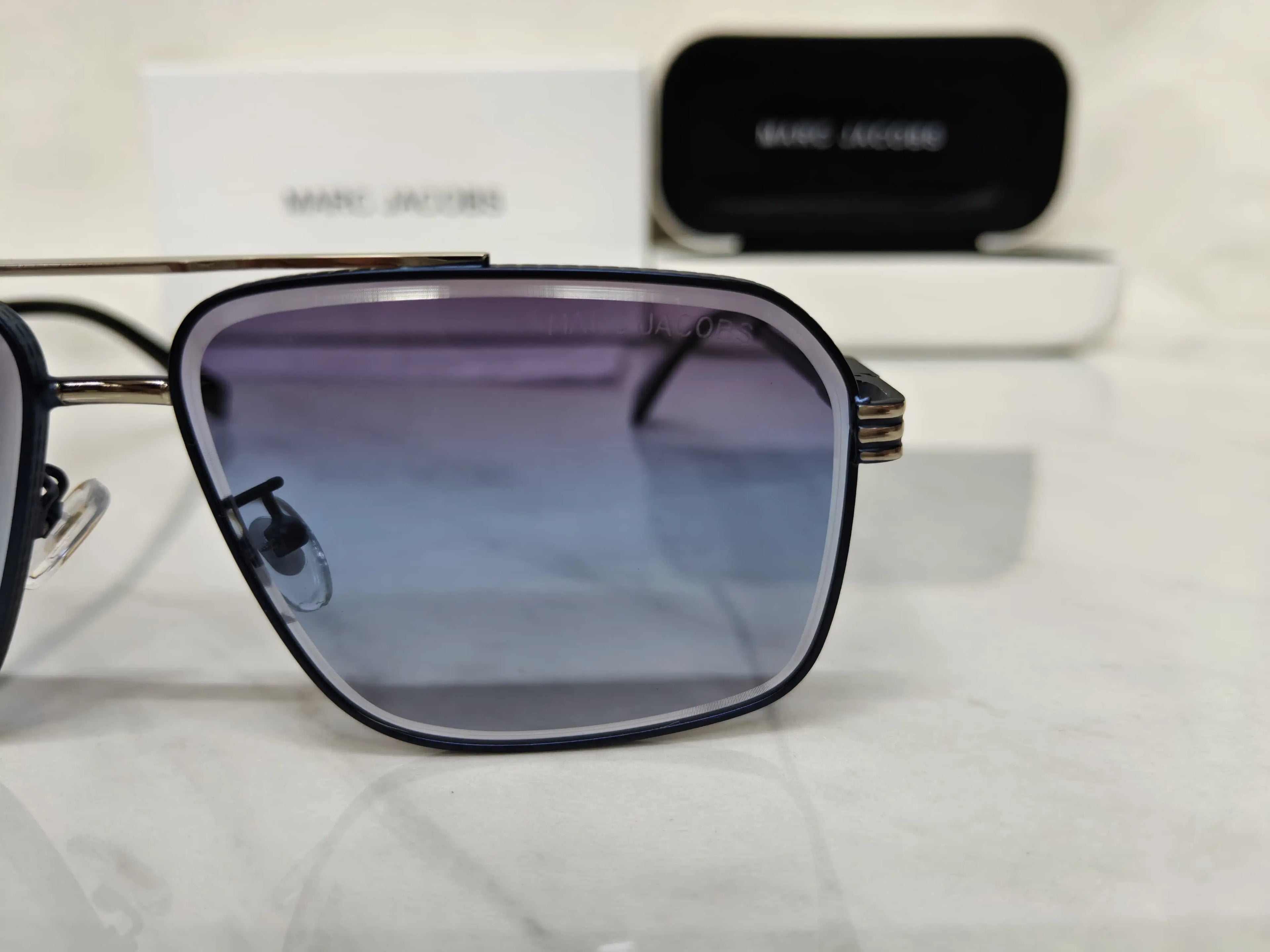 MARC JACOBS 2751  BLUE METAL QUALITY