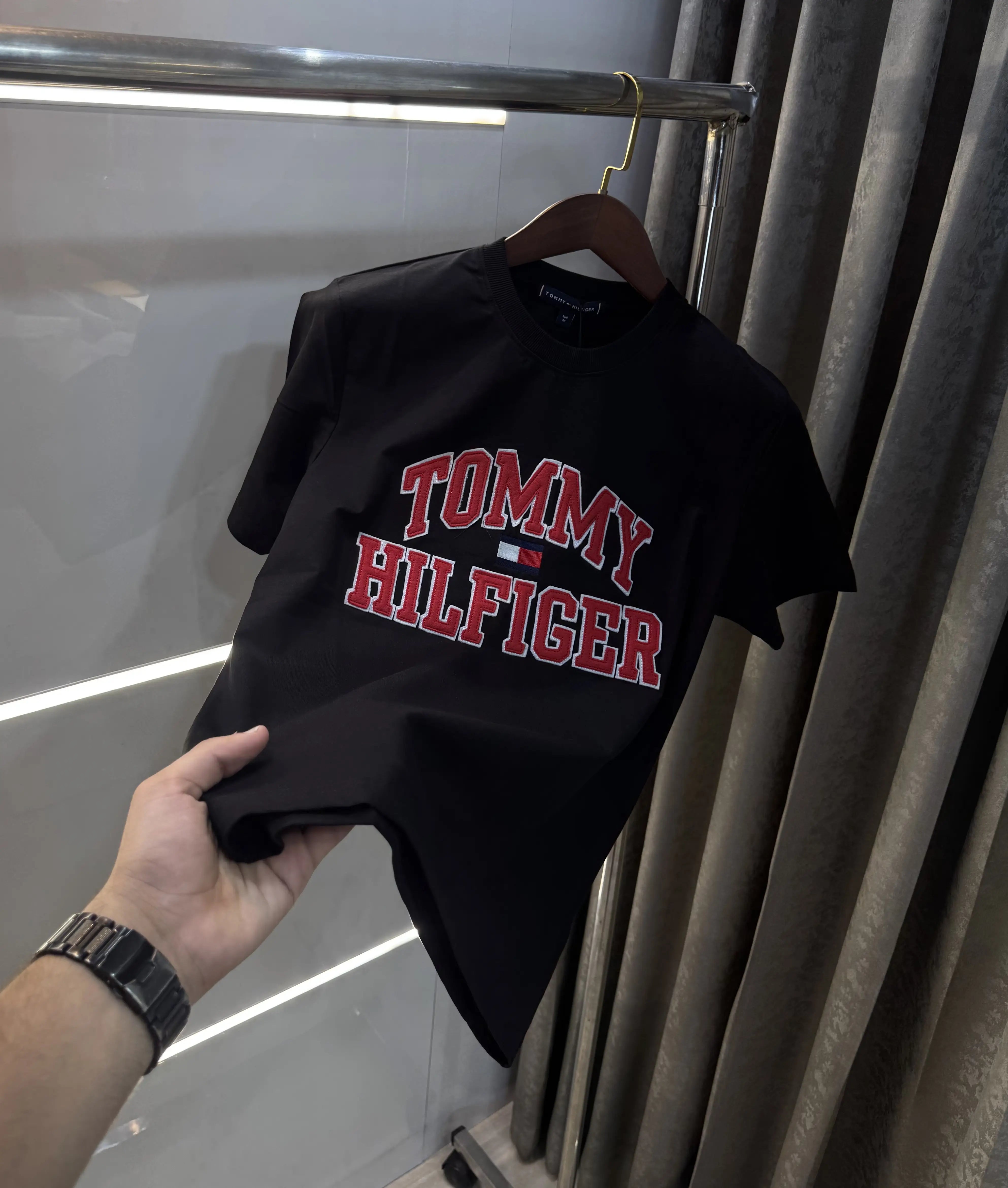 Tommy Hilfige r Black Embroidery Logo Premium T-Shirt Main image