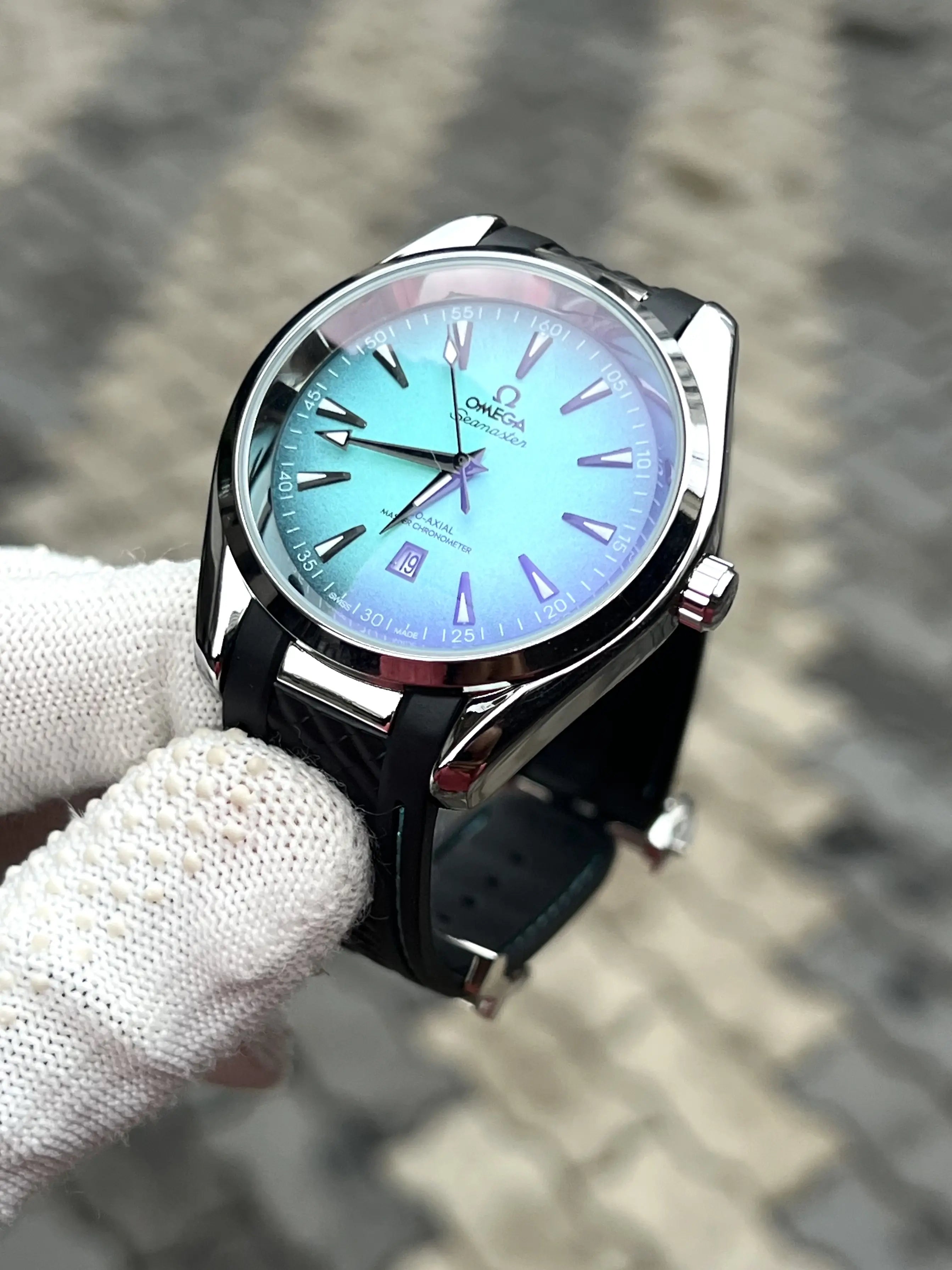 Omega Sea Master World Map Aqua Green Back Open Quartz