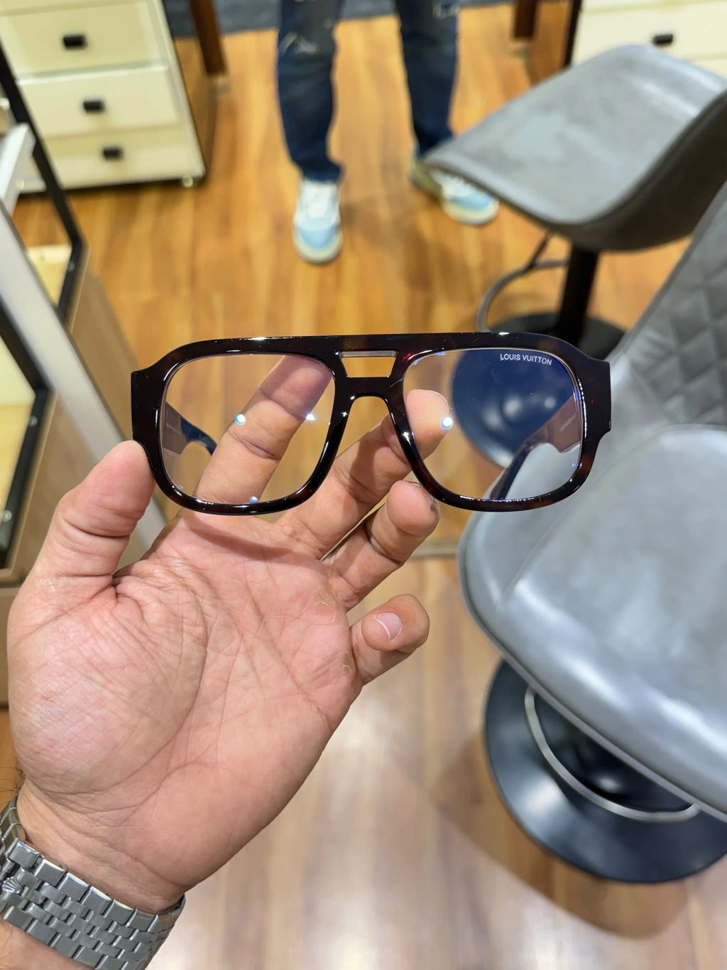 Louis_vuitton_6007_tiger_plano