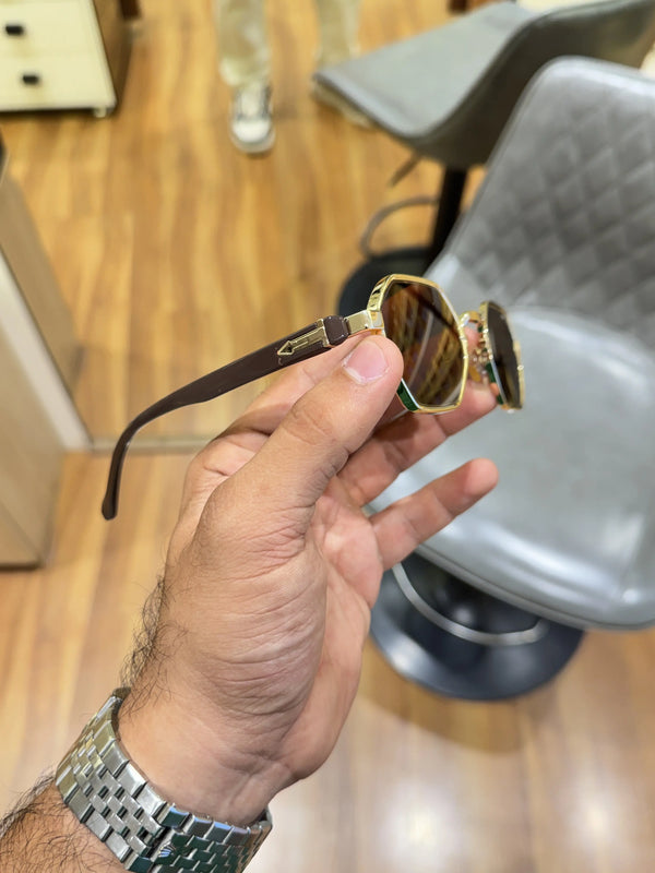 Marc_jacobs_9826_gold_brown