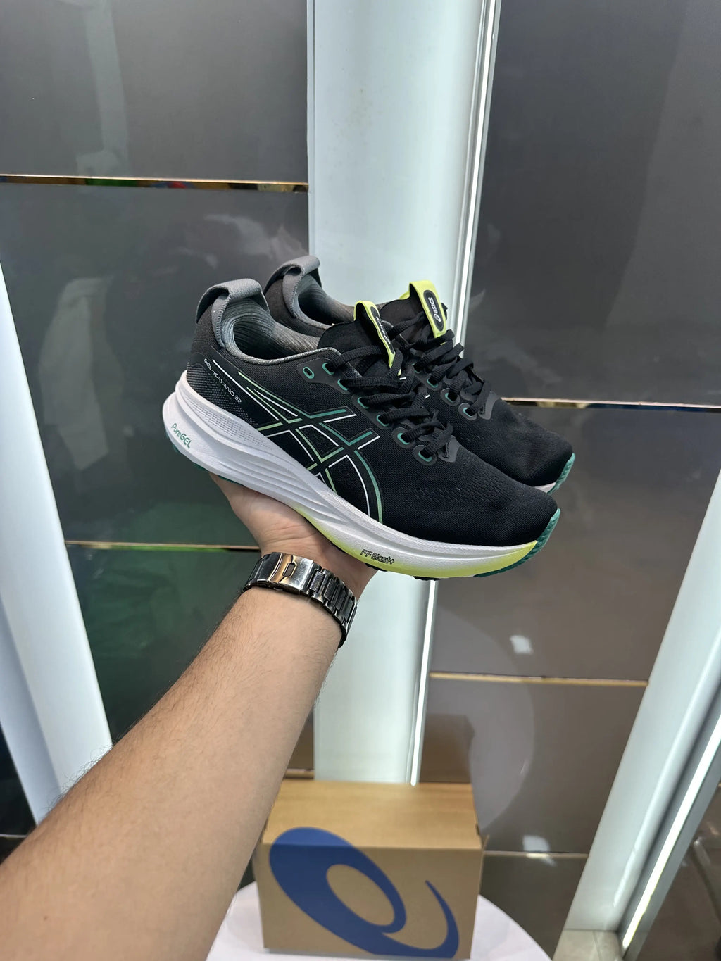 Asics_Gel Kayano 32 Black Jasper Green