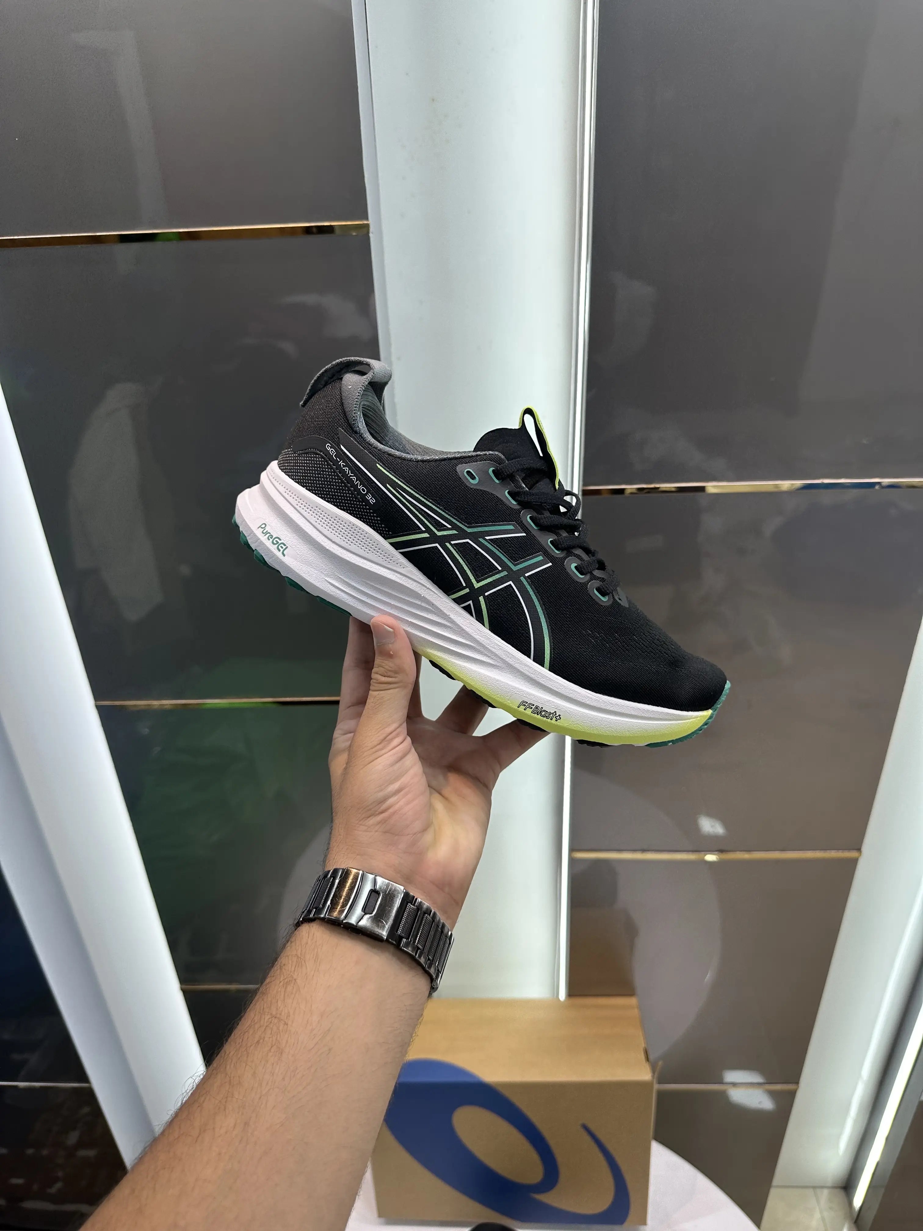Asics_Gel Kayano 32 Black Jasper Green