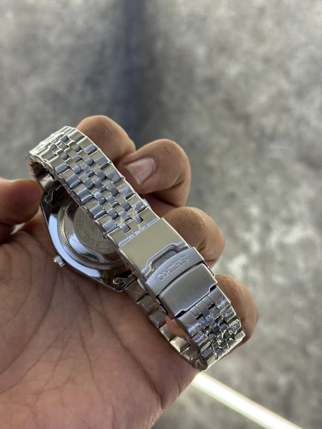Seiko Mod Date Just Red Ombre Textured (Premium Quality)