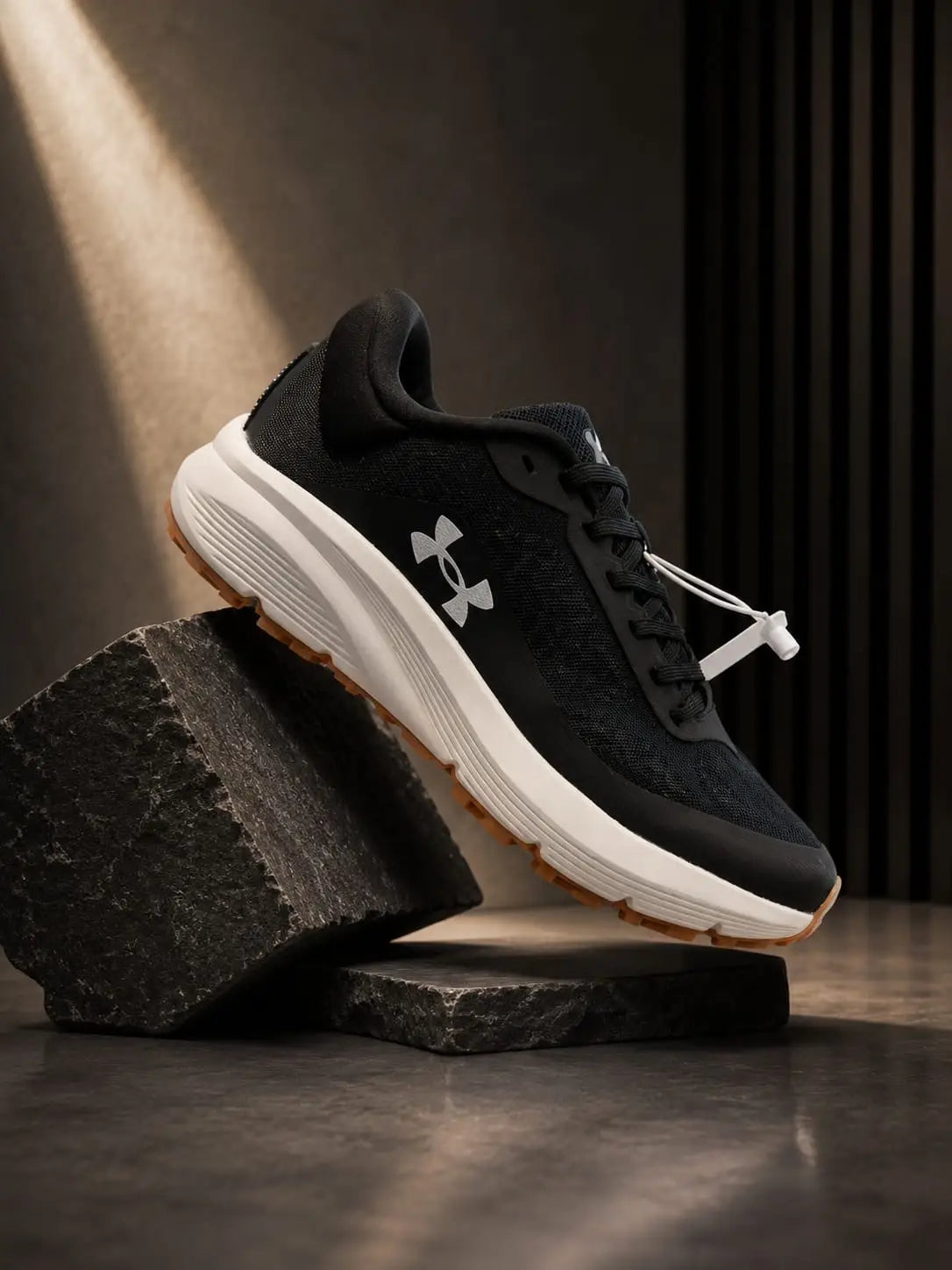 Under_Armour Charge Black White Shoes Main image