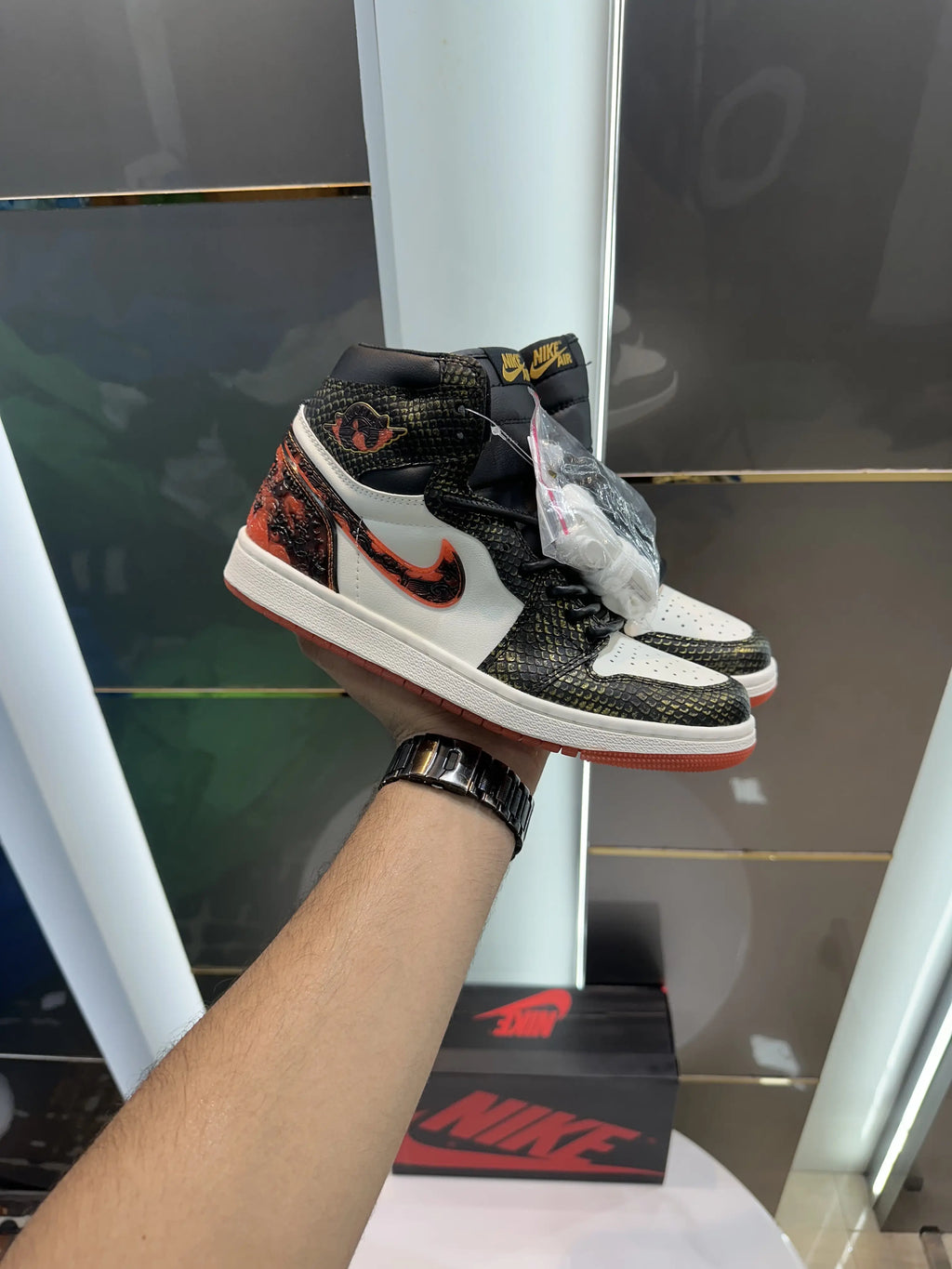 Nike_Air Jordan Retro 1 High Year Of Snake