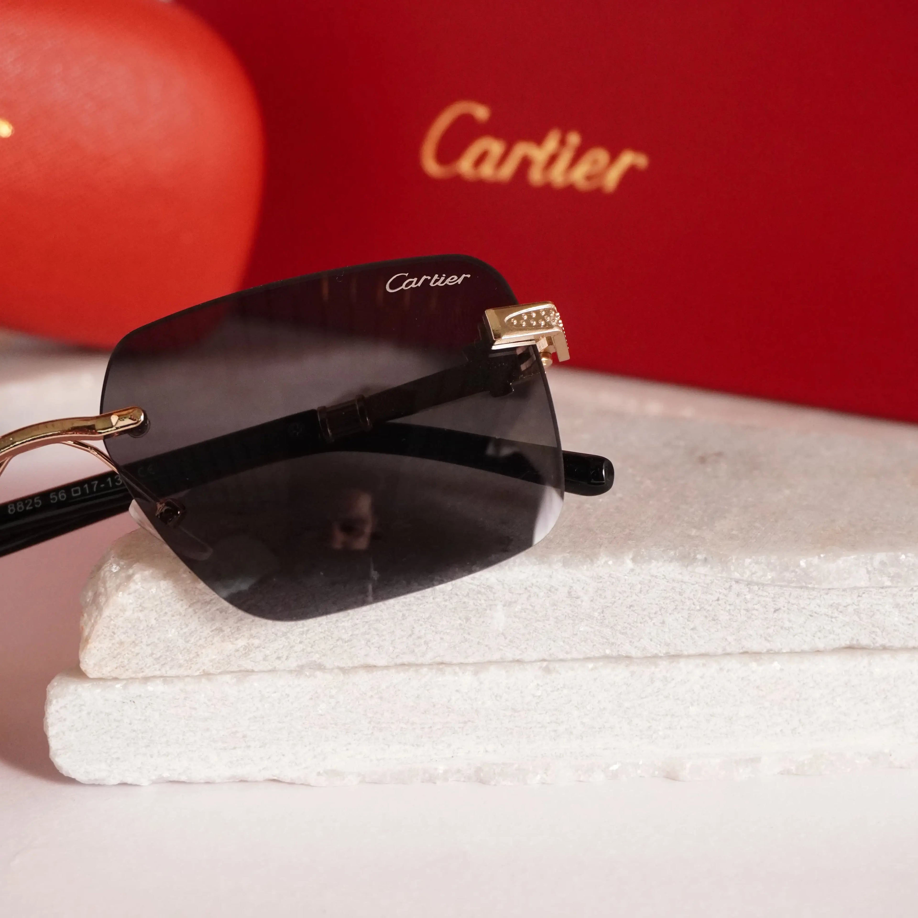 CARTIER 8825 GOLD BLACK