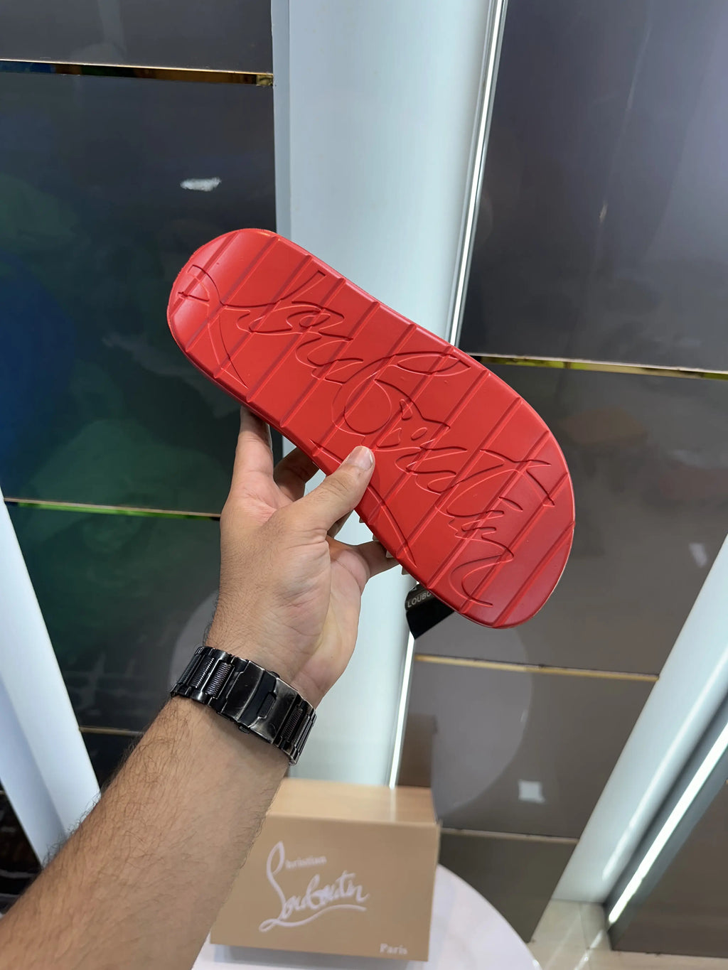 Christian_Louboutin_Take It Easy Black Premium Slide