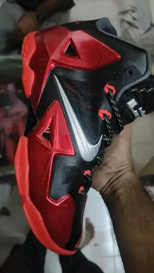 Nikee Lebron 11 Miami Heat Secondary image