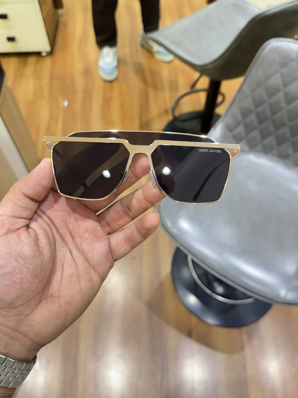 Marc_jacobs_2971_gold_black