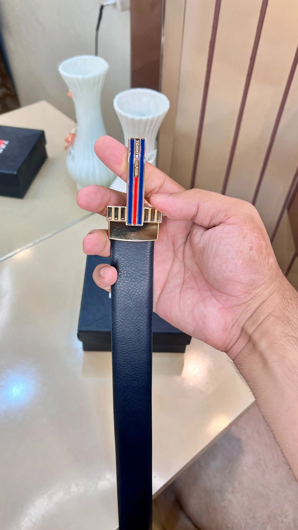 TOMmy HiLFIgER. PREMIUM QUALITY REVERSIBLE BELT TM-905