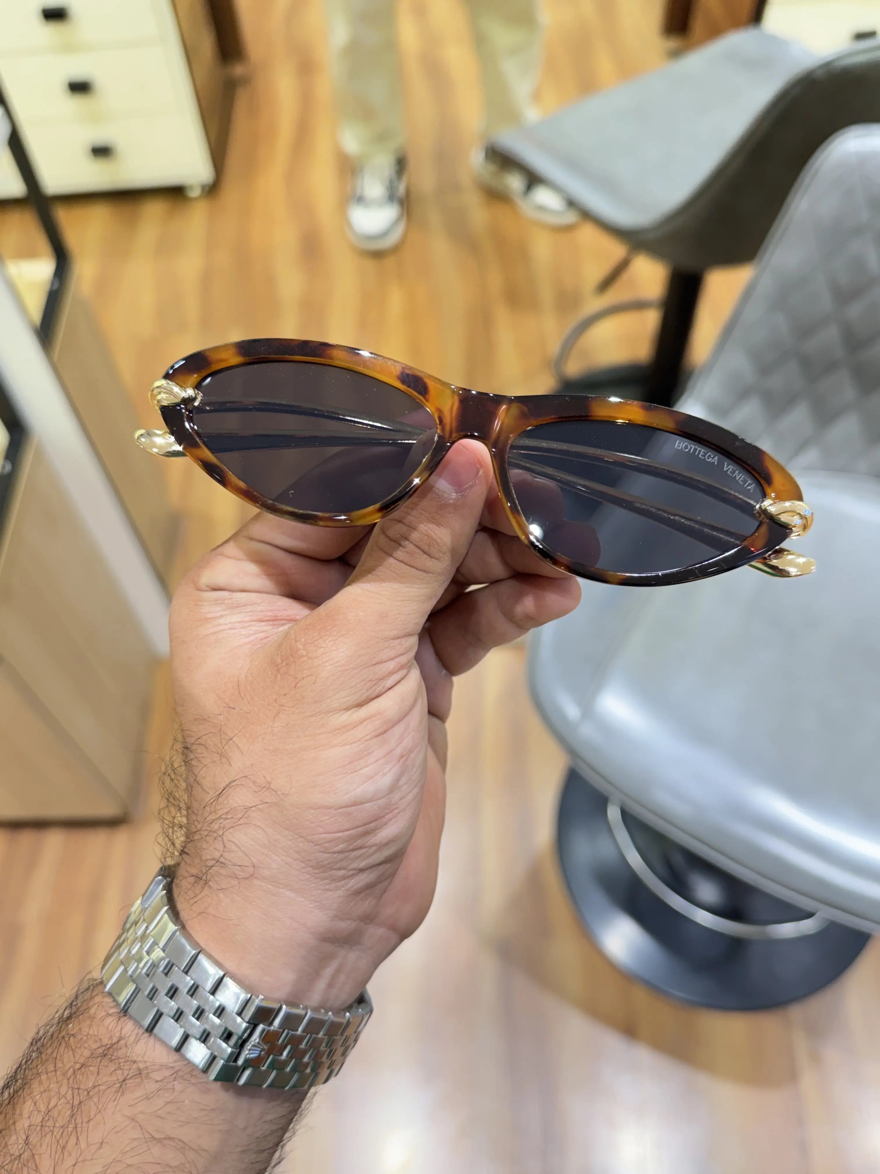 Bottega_veneta_9151_tiger_black