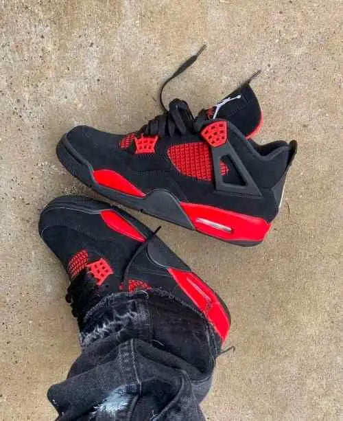 Jordan Retro 4 Red Thunder Semi UA